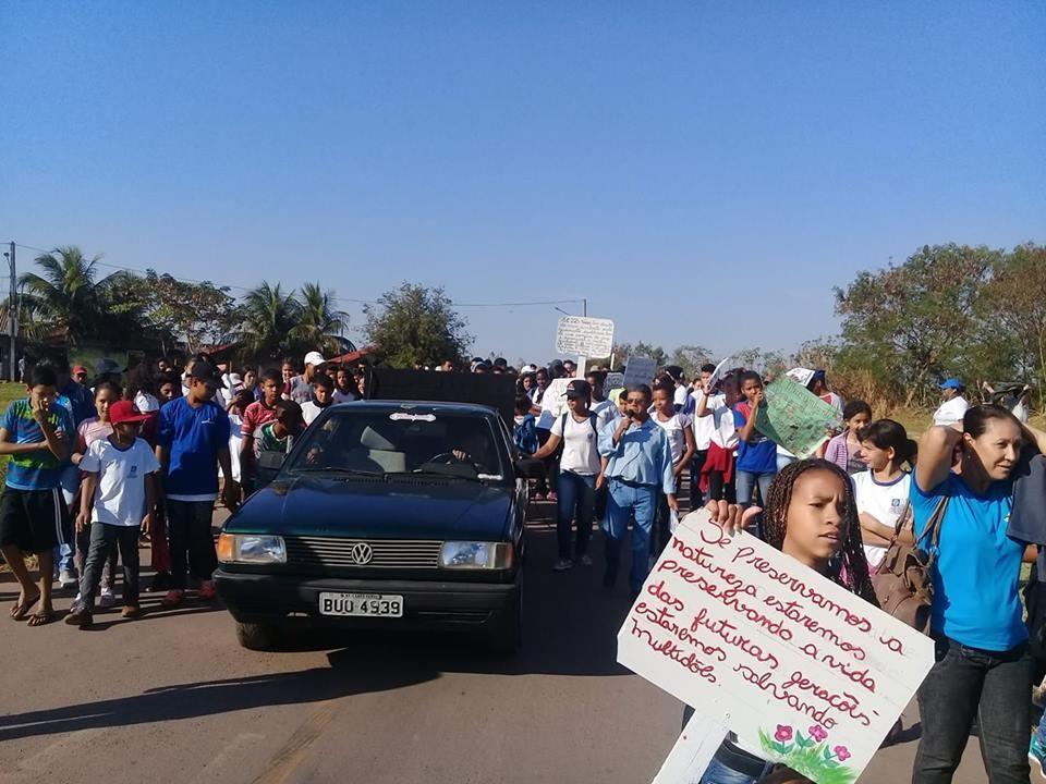 No dia 27 de agosto de 2017 foi realizada uma caminhada em defesa do Córrego e lagoa do Jacaré, houve a mobilização da comunidade, a saida foi da escola Caminhada em defesa do Córrego Jacaré